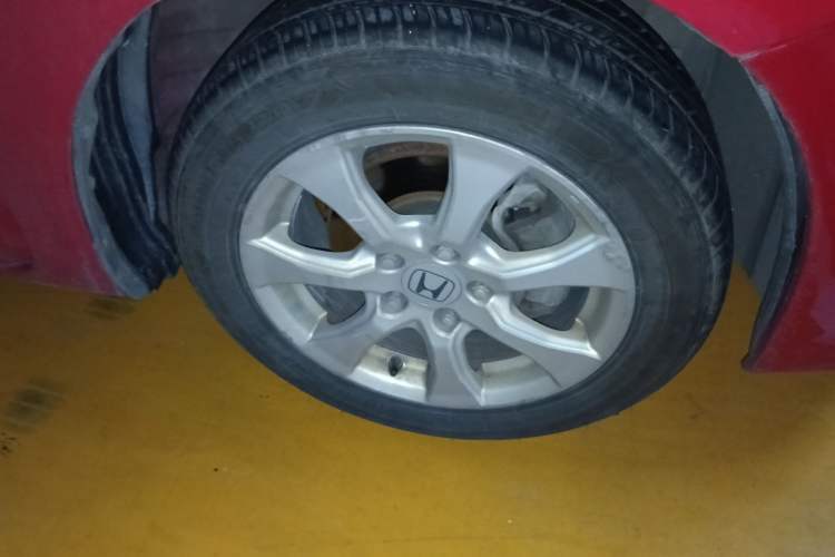 Used Honda Civic 2012 1.8L automatic comfort version Right Front Wheel Hub