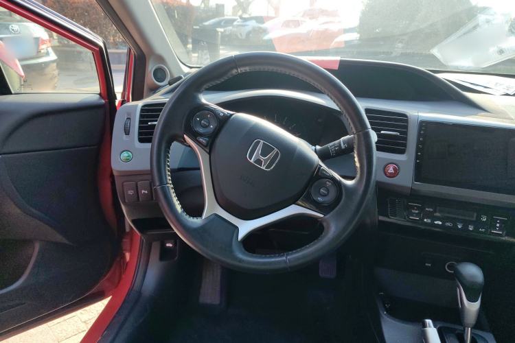 Used Honda Civic 2012 1.8L automatic luxury edition Steering Wheel