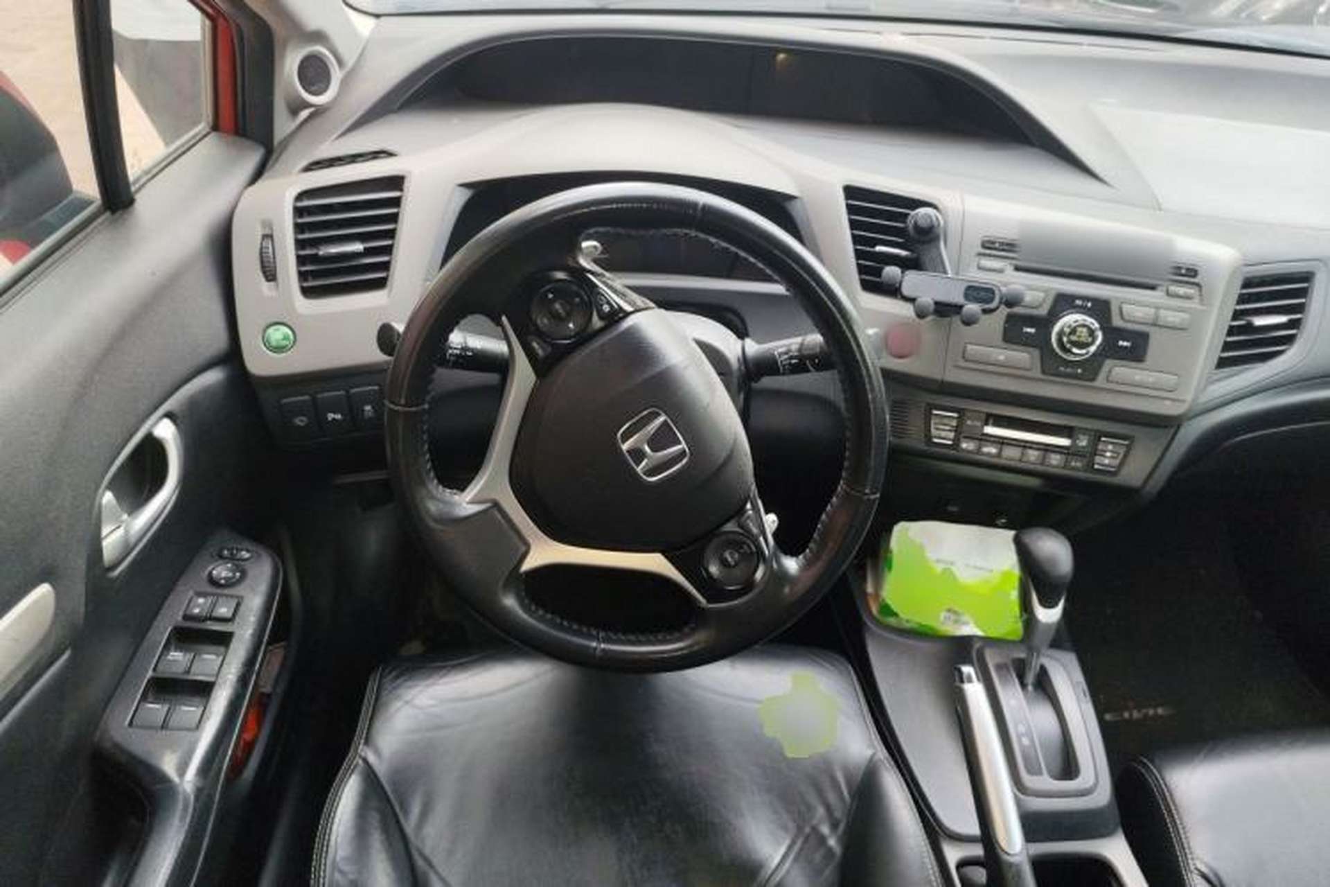 Used Honda Civic 2012 1.8L automatic luxury edition Steering Wheel