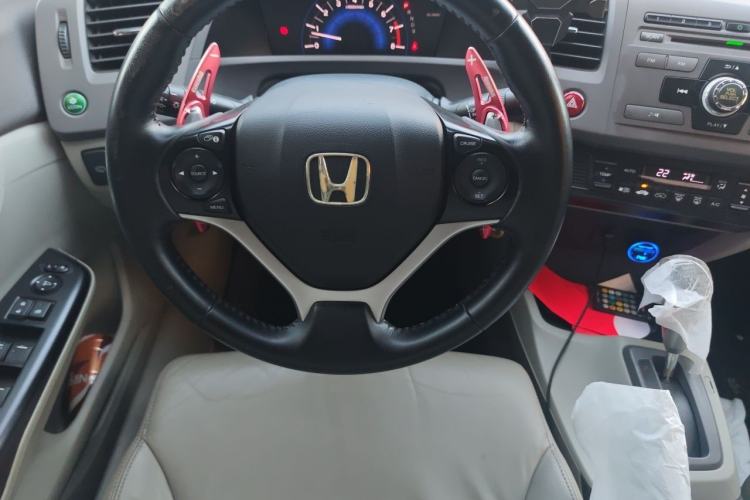 Used Honda Civic 2012 1.8L automatic luxury edition Steering Wheel
