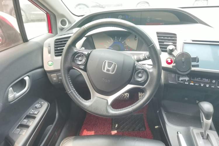 Used Honda Civic 2012 1.8L automatic luxury edition Steering Wheel