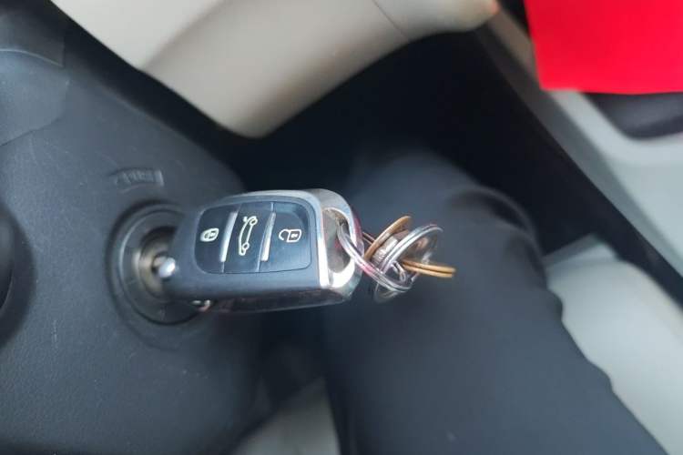 Used Honda Civic 2012 1.8L automatic luxury edition Vehicle Key