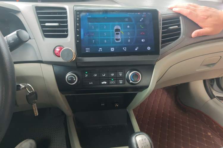 Used Honda Civic 2012 1.8L manual Comfort version Audio And AC Panel