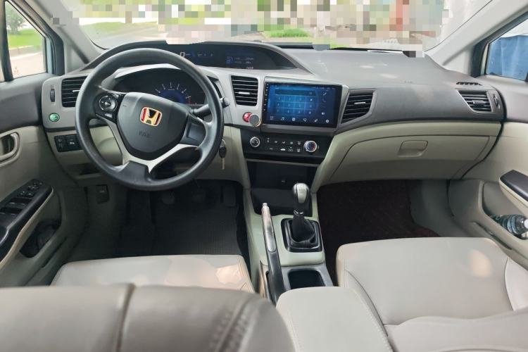 Used Honda Civic 2012 1.8L manual Comfort version Center Console