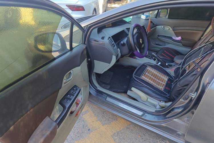 Used Honda Civic 2012 1.8L automatic comfort version Driver Seat