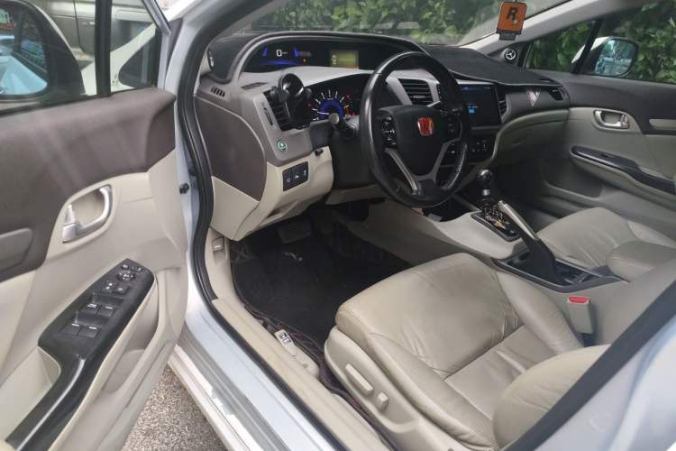 Used Honda Civic 2012 1.8L automatic luxury edition Driver Seat