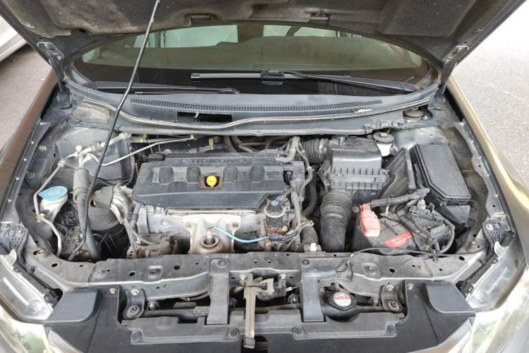 Used Honda Civic 2012 1.8L automatic comfort version Engine Bay