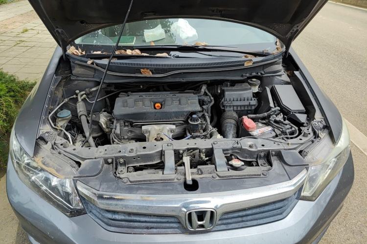 Used Honda Civic 2012 1.8L automatic comfort version Engine Bay