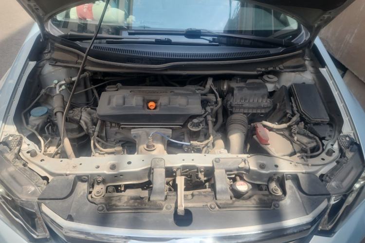 Used Honda Civic 2012 1.8L automatic luxury edition Engine Bay
