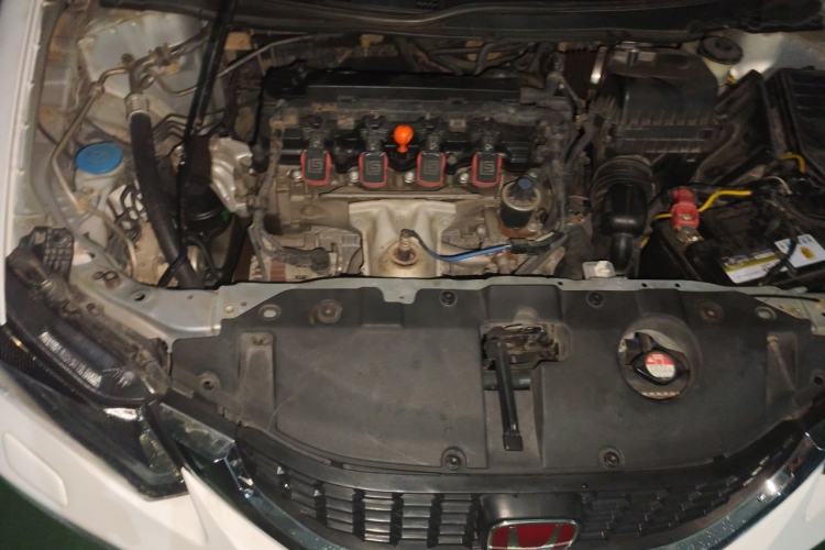 Used Honda Civic 2012 1.8L automatic luxury edition Engine Bay