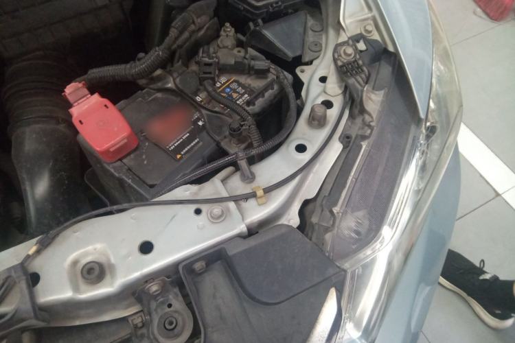 Used Honda Civic 2012 1.8L automatic comfort version Engine Bay Left