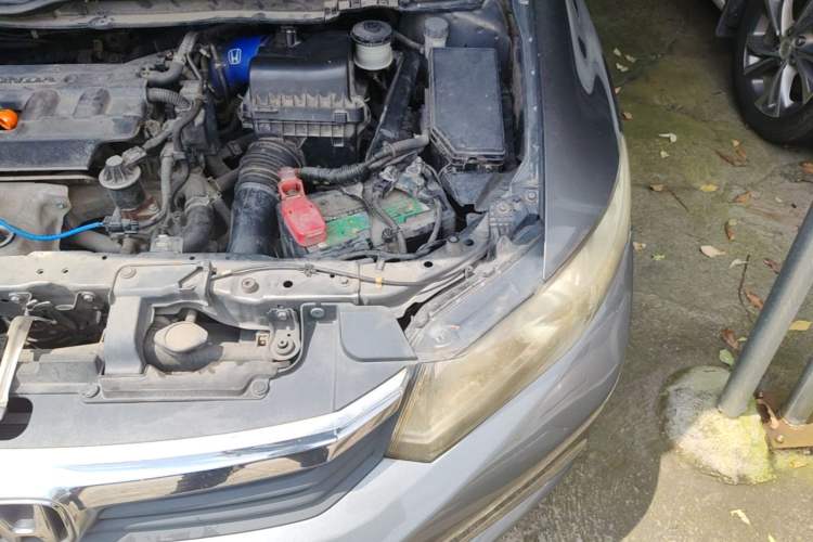 Used Honda Civic 2012 1.8L manual Comfort version Engine Bay Left