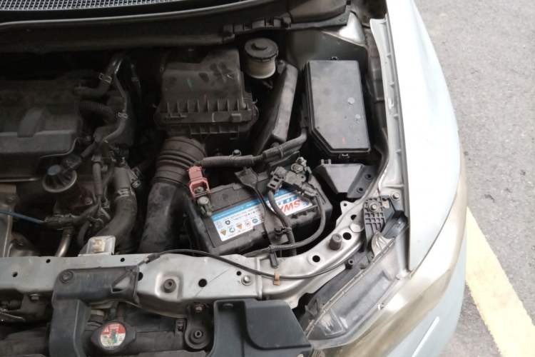 Used Honda Civic 2012 1.8L automatic luxury edition Engine Bay Left