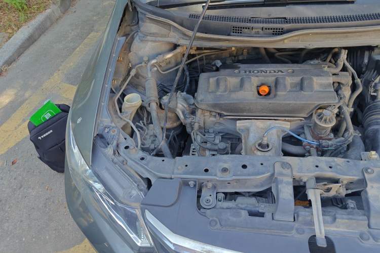Used Honda Civic 2012 1.8L automatic comfort version Engine Bay Right