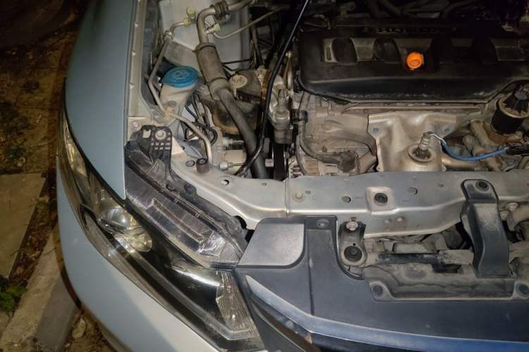 Used Honda Civic 2012 1.8L automatic comfort version Engine Bay Right