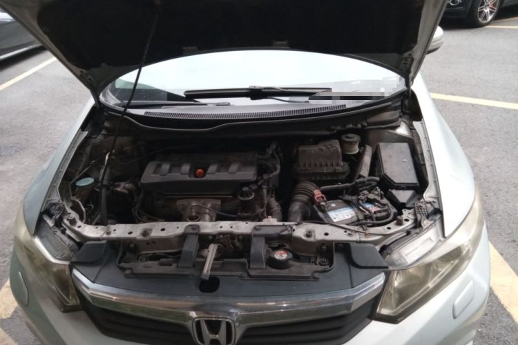 Used Honda Civic 2012 1.8L automatic luxury edition Engine Bay
