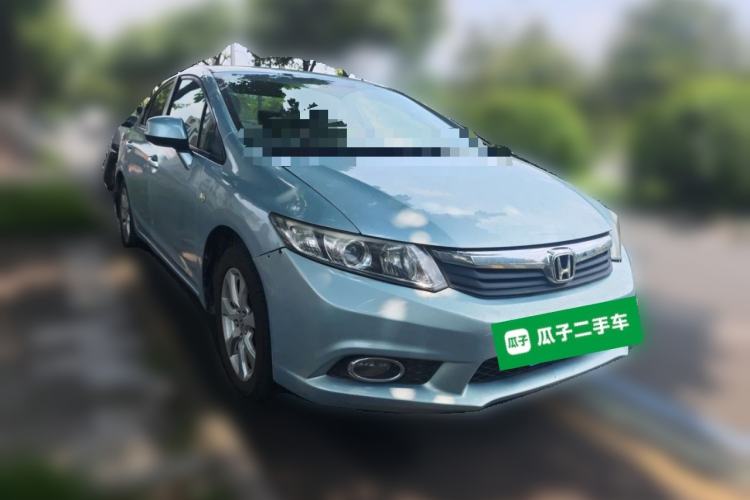 Used Honda Civic 2012 1.8L manual Comfort version Front Right 45 Deg