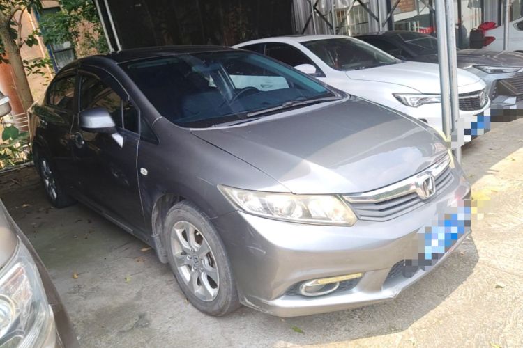 Used Honda Civic 2012 1.8L manual Comfort version Front Right 45 Deg