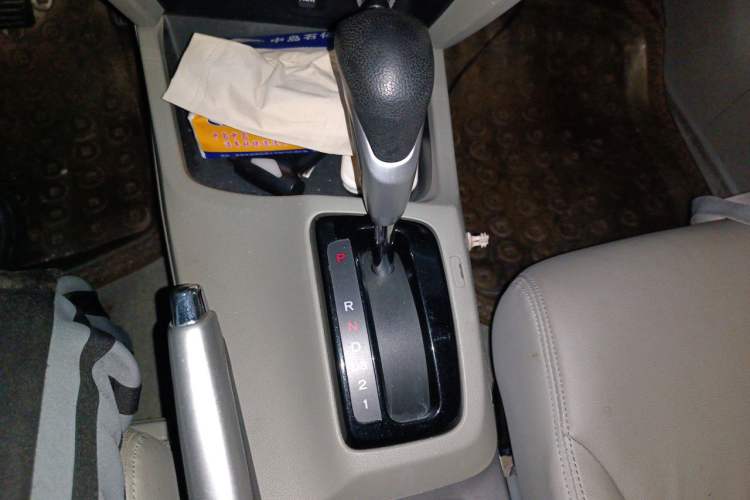 Used Honda Civic 2012 1.8L automatic luxury edition Gear Lever