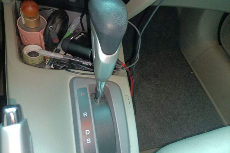 Used Honda Civic 2012 1.8L automatic luxury edition Gear Lever