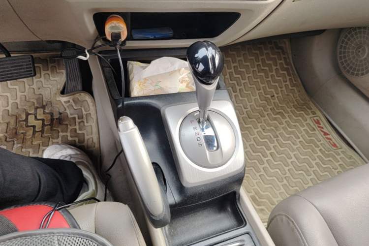Used Honda Civic 2012 1.8L automatic comfort version Gear Lever