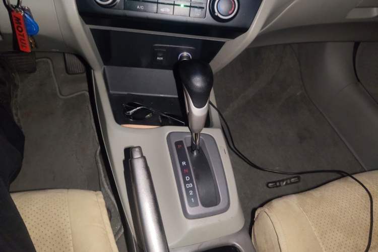 Used Honda Civic 2012 1.8L automatic comfort version Gear Lever