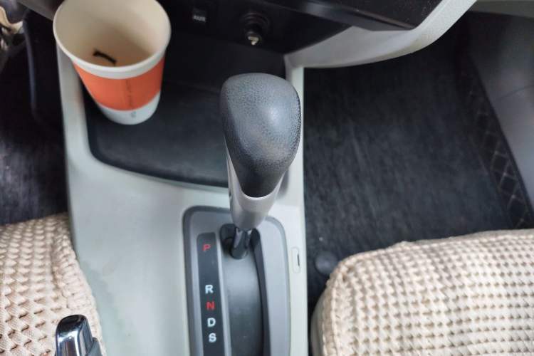 Used Honda Civic 2012 1.8L automatic luxury edition Gear Lever