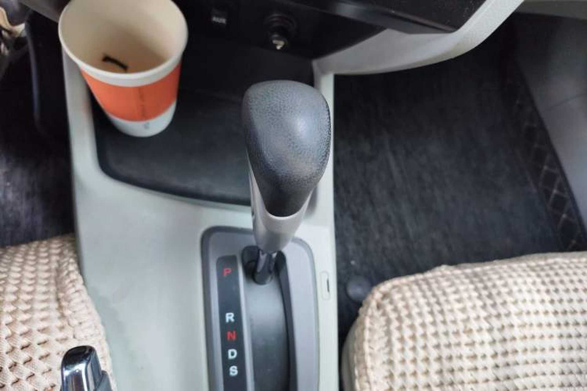 Used Honda Civic 2012 1.8L automatic luxury edition Gear Lever