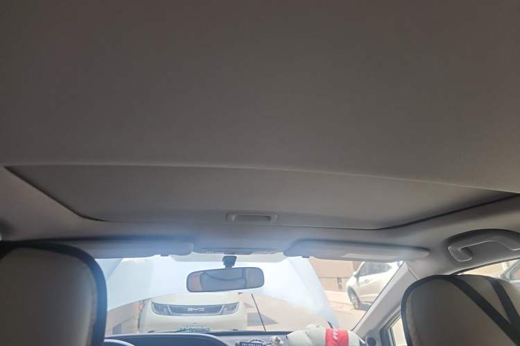Used Honda Civic 2012 1.8L automatic luxury edition Headliner