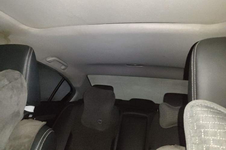 Used Honda Civic 2012 1.8L automatic luxury edition Headliner
