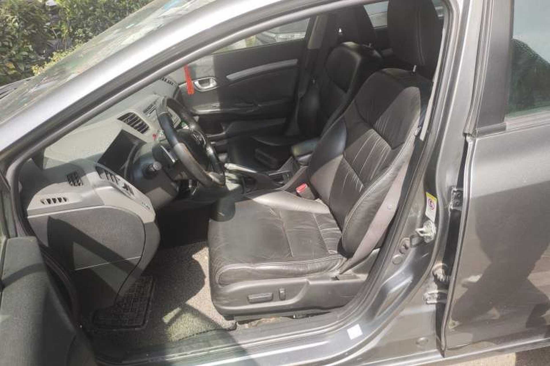Used Honda Civic 2012 1.8L automatic luxury edition Left Front Seat