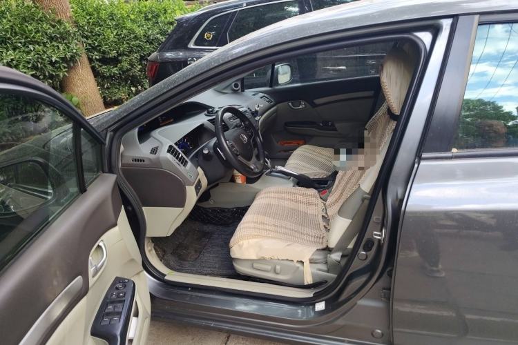 Used Honda Civic 2012 1.8L automatic luxury edition Left Front Seat