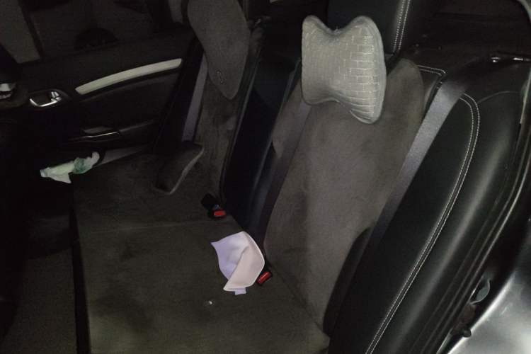 Used Honda Civic 2012 1.8L automatic luxury edition Left Rear Seat
