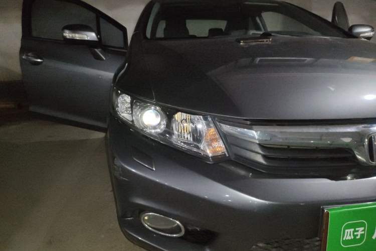 Used Honda Civic 2012 1.8L automatic luxury edition Right Front Headlight