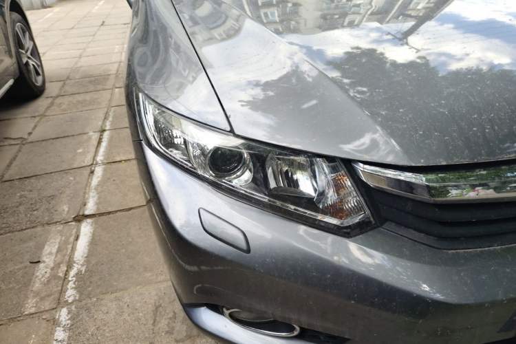 Used Honda Civic 2012 1.8L automatic luxury edition Right Front Headlight
