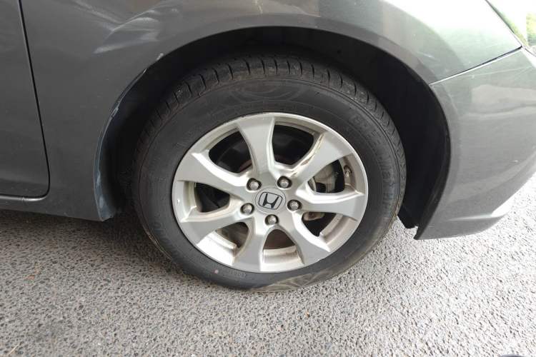 Used Honda Civic 2012 1.8L automatic comfort version Right Front Wheel Hub
