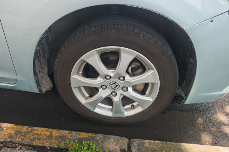 Used Honda Civic 2012 1.8L manual Comfort version Right Front Wheel Hub