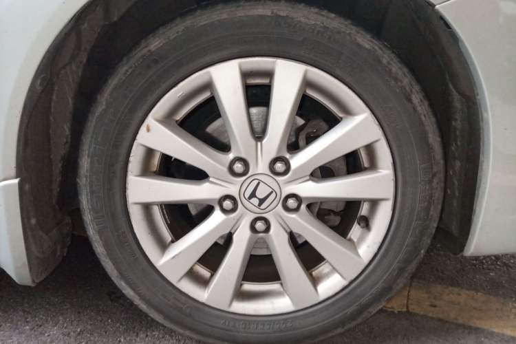 Used Honda Civic 2012 1.8L automatic luxury edition Right Front Wheel Hub