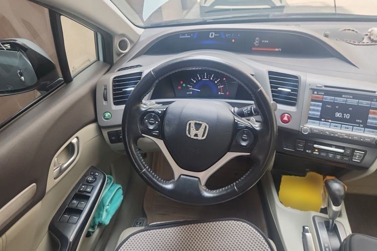 Used Honda Civic 2012 1.8L automatic luxury edition Steering Wheel