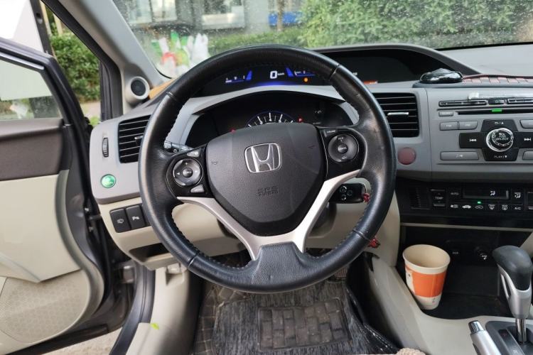 Used Honda Civic 2012 1.8L automatic luxury edition Steering Wheel