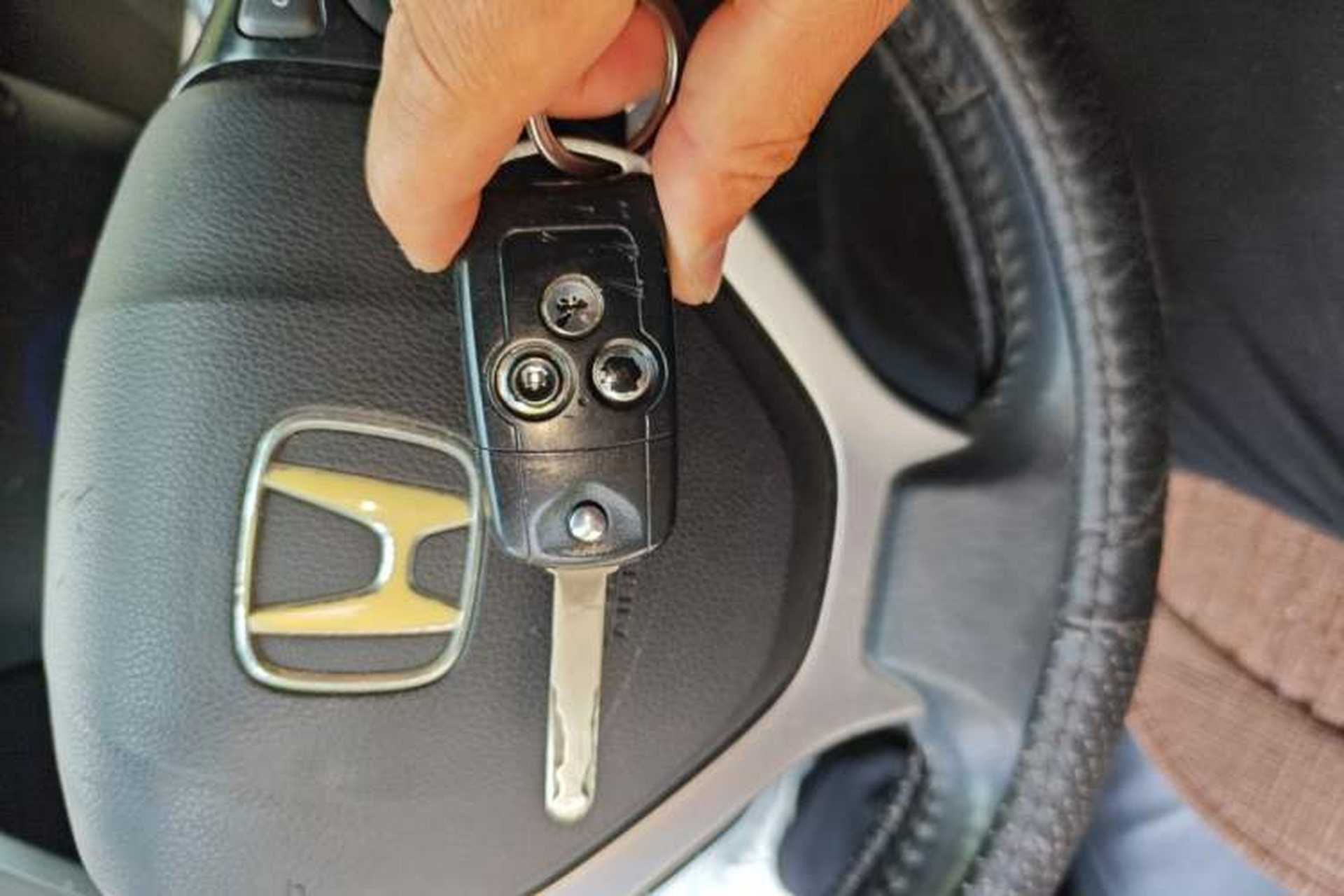 Used Honda Civic 2012 1.8L Automatic Luxury Navigation Edition Vehicle Key