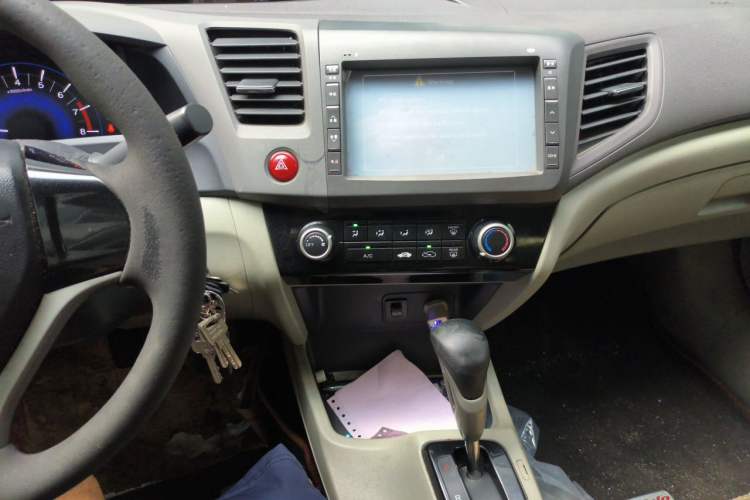 Used Honda Civic 2012 1.8L automatic comfort version Audio And AC Panel