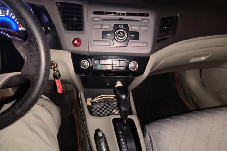 Used Honda Civic 2012 1.8L automatic comfort version Audio And AC Panel