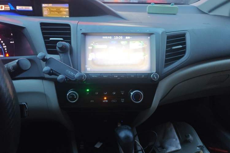 Used Honda Civic 2012 1.8L automatic comfort version Audio And AC Panel