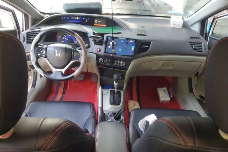 Used Honda Civic 2012 1.8L automatic comfort version Center Console