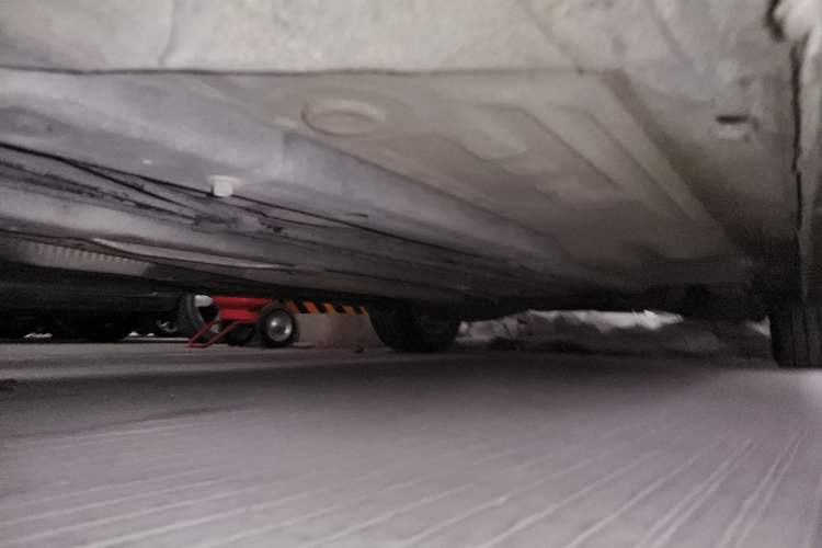 Used Honda Civic 2012 1.8L automatic comfort version Chassis Front Left