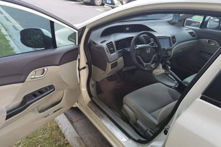 Used Honda Civic 2012 1.8L automatic comfort version Driver Seat