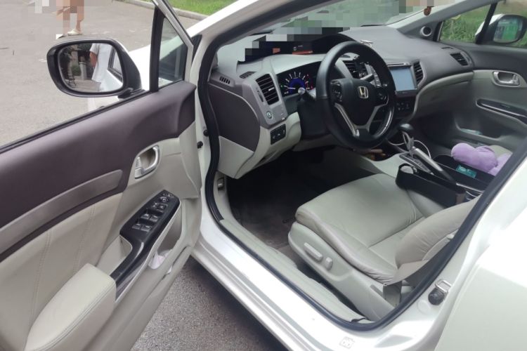 Used Honda Civic 2012 1.8L automatic luxury edition Driver Seat