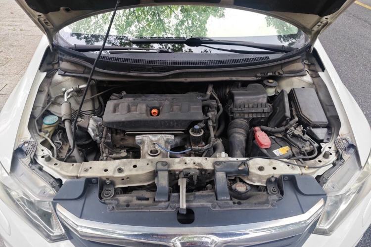 Used Honda Civic 2012 1.8L automatic luxury edition Engine Bay