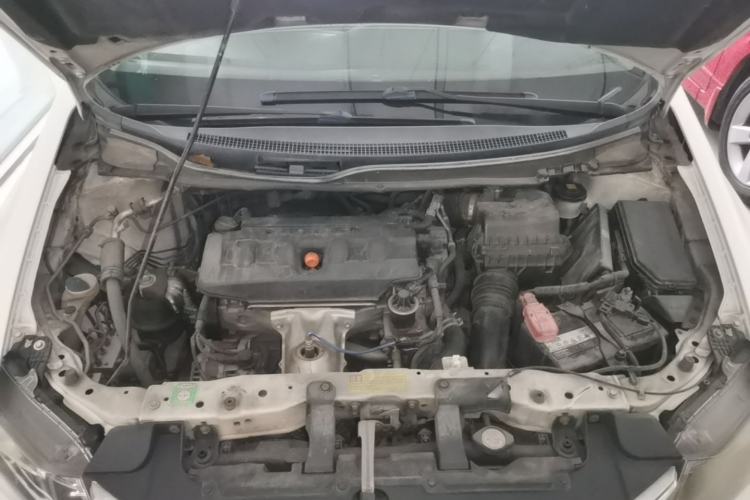 Used Honda Civic 2012 1.8L automatic luxury edition Engine Bay